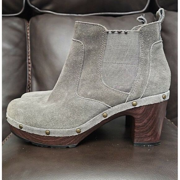 Clarks Ludella Star Studded Suede Platform Heeled Boots Women's Size 6.5 - Picture 1 of 7